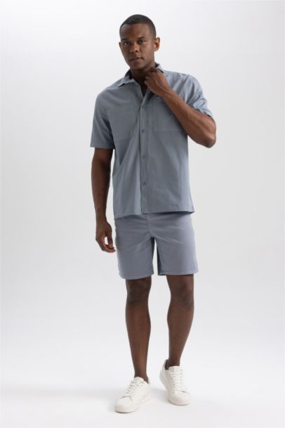 برمودا قصة فضفاضة