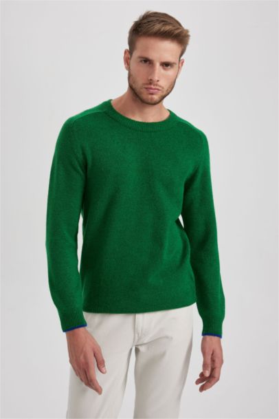 Standard Fit Crew Neck Basic Knitted Pullover