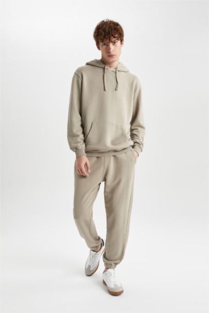 Свитшот стандартного кроя с капюшоном