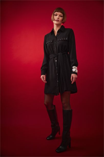 Mini Robe En Crêpe à Manches Longues Avec Col Chemise Et Ceinture