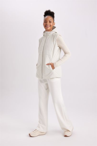 DeFactoFit Waterproof Slim Fit Sports Puffer Vest