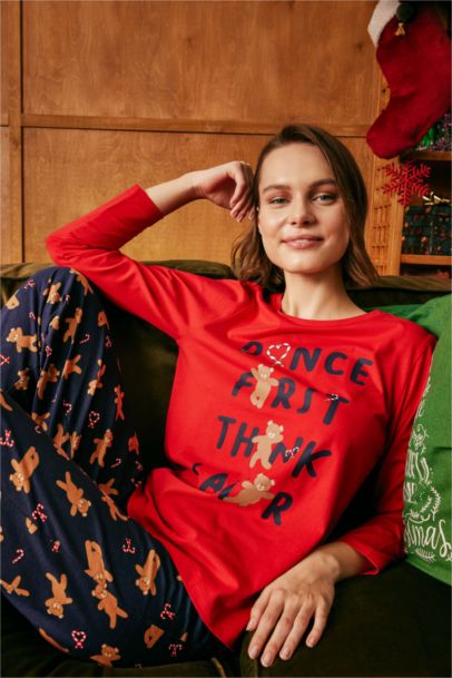 Fall in Love Christmas Themed Top Bottom 2 Piece Pajama Set