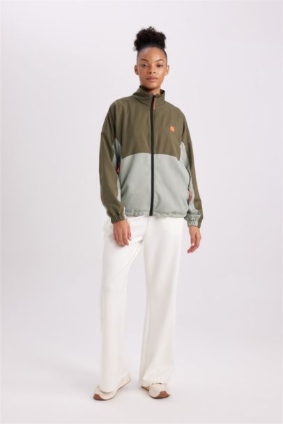 Rüzgar Geçirmez İnce Mont Dik Yaka Cepli File Astarlı Hafif