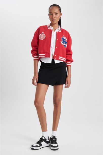 Бобмер оверсайз из плотной ткани