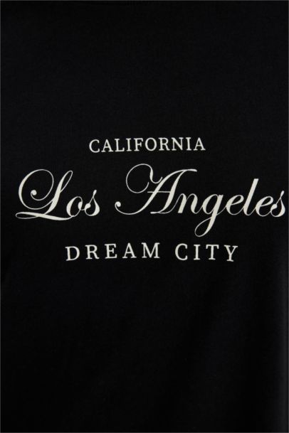 تونيك كم طويل بطبعة شعار قصة عادية