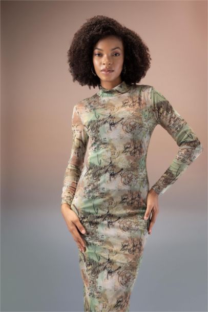 Платье макси с длинным рукавом