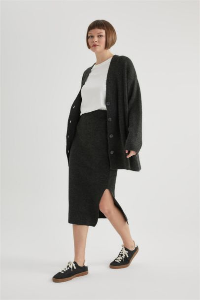 Slit Knitwear Midi Skirt