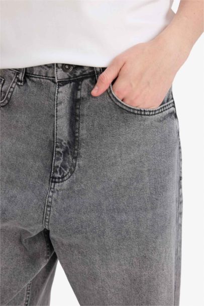 Baggy Fit Wide Leg Denim Trousers