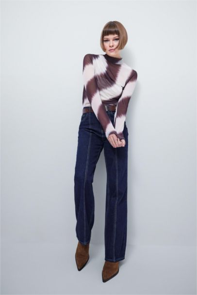 Slim Fit Crew Neck Tulle Long Sleeve T-Shirt