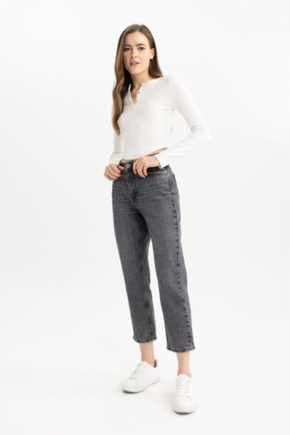 Ankle Length Jean Pant