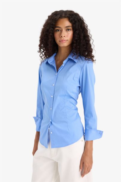 Chemise ajustée rayée à manches longues en tissu bengalin