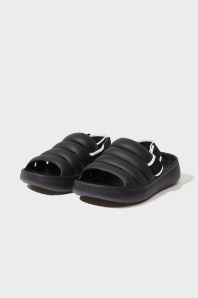 شبشب نسائي بكعب عالي