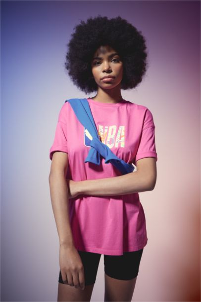 NBA Wordmark Oversıze Bisiklet Yaka Kısa Kollu Tişört