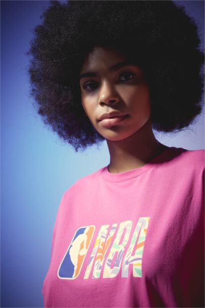 NBA Wordmark Oversıze Bisiklet Yaka Kısa Kollu Tişört