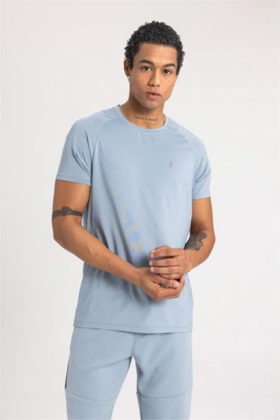 Standard Fit Crew Neck T-Shirt