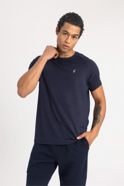 Standard Fit Crew Neck Sports T-Shirt