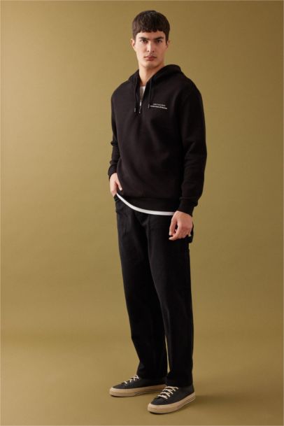 Oversize Geniş Kalıp Yarım Fermuarlı Kapüşonlu Sırt Baskılı Sweatshirt