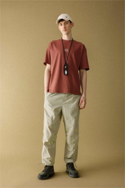 تيشيرت نص ردن اوفر سايز بطبعة من الخلف