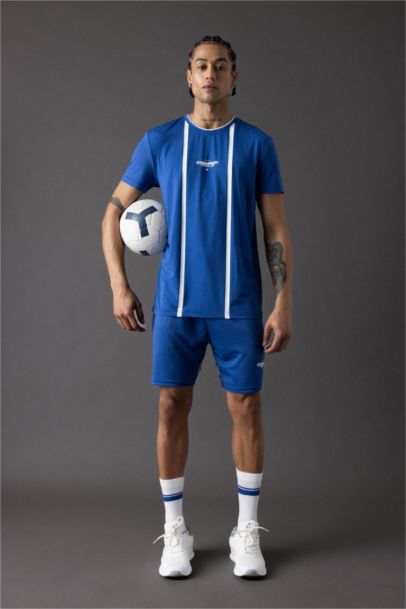 تيشيرت رياضي نص كم قصة عادية مطبوع