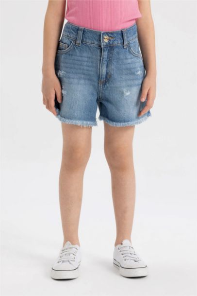 Girl Ripped Detailed Denim Shorts