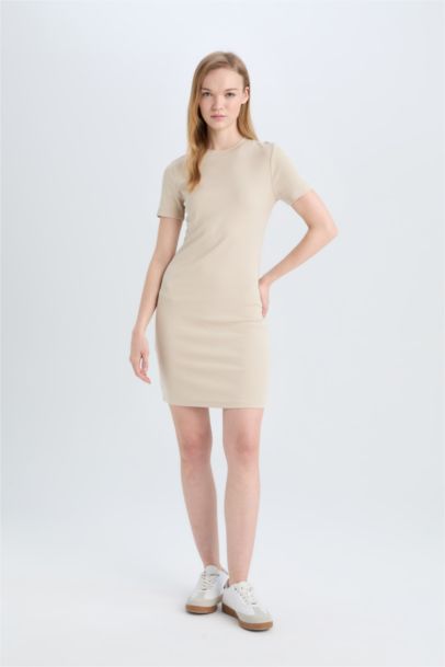 Мини платье bodycon с круглым вырезом, обтягивающее, с коротким рукавом, из вязаного хлопка с кантом
