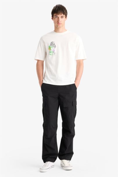 تيشيرت قطن قصة مريحة مطبوع برقبة مستديرة من ريك ومورتي