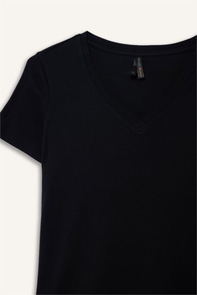 Базовая футболка Regular Fit в рубчик с V-образным вырезом и коротким рукавом