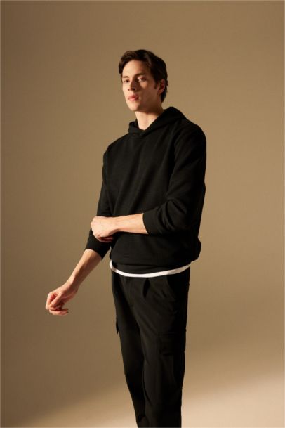 Свитшот оверсайз с капюшоном