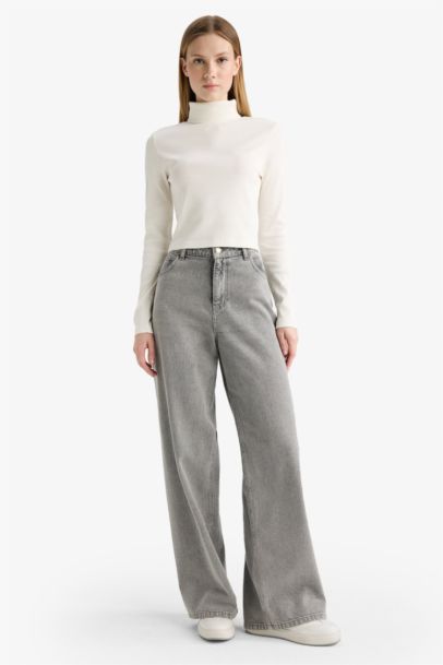 تيشيرت ردن طويل سليم فيت مضلع