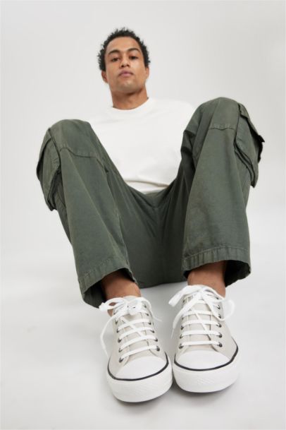 Обувь на плоской подошве для мужчин