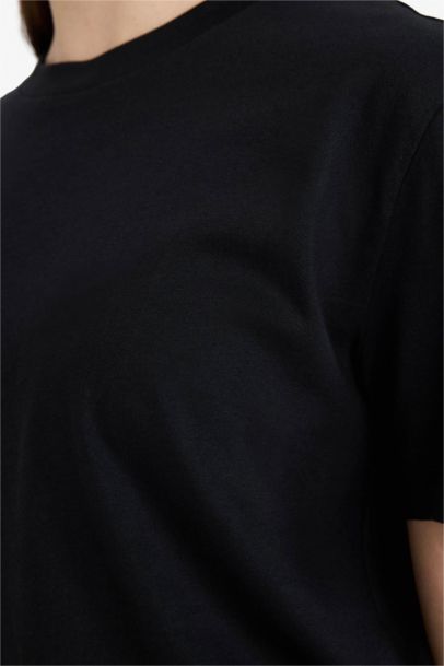 Woman Short Sleeve T-Shirt