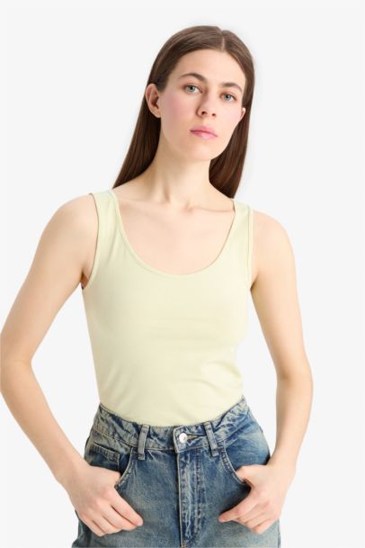 Slim Fit Basic Round Collar Sleeveless Tank Top