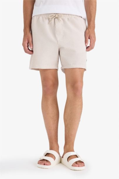 شورت بحر قصير