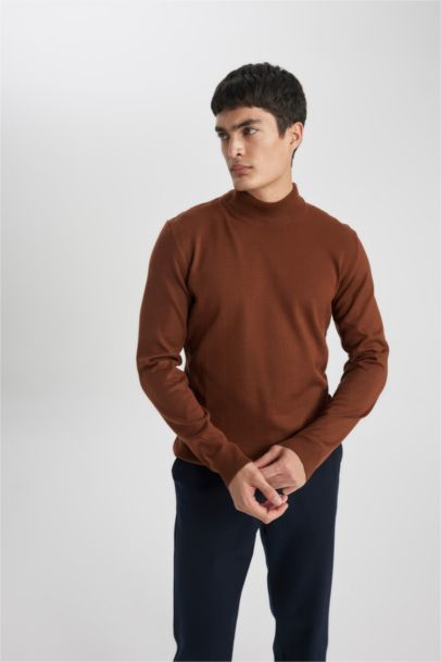 بلوز صوف سليم فيت