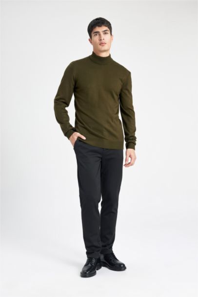 Slim Fit Dar Kesim Yarım Balıkçı Yaka Triko Kazak