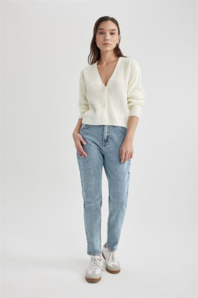 جاكيت قصة عادية بياقة V