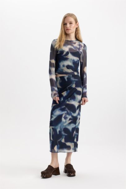 Jupe midi crayon en tulle doublée à motif batik à taille normale