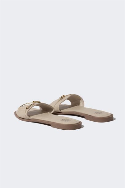 Woman Flat Sole Single Strap Faux Leather Slippers