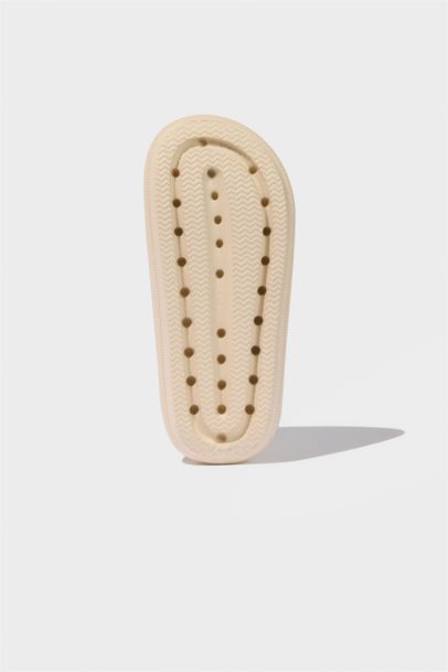 شبشب اولادي بكعب سميك بشريط مزدوج بيج