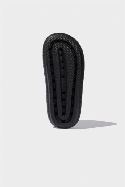 شبشب اولادي بكعب سميك بشريط مزدوج أسود