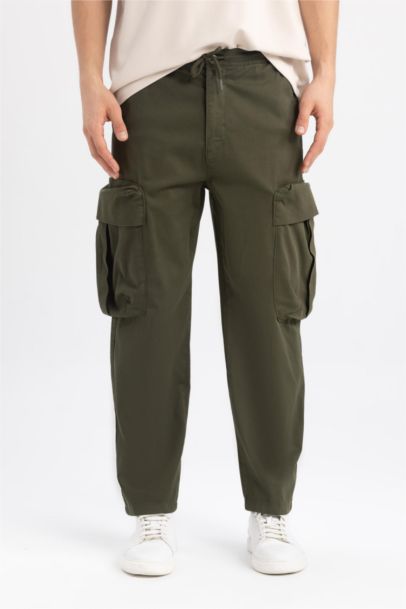 بنطلون كارجو بجيب قصة فضفاضة