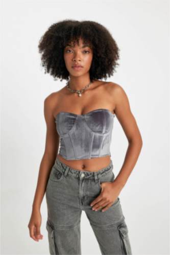 Heart Collar Sleeveless Blouse