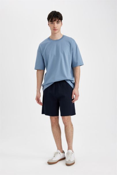 Regular Fit Düz Paça Cepli Basic Düz Şort