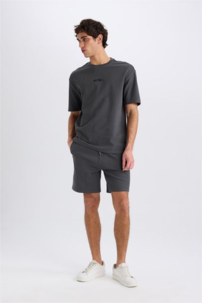Regular Fit Düz Paça Cepli Basic Düz Şort