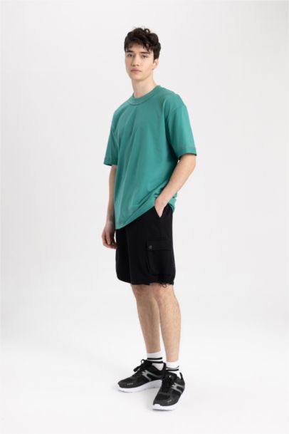 Oversize Fit Regular Hem Shorts