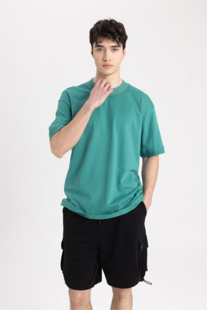 Oversize Fit Regular Hem Shorts