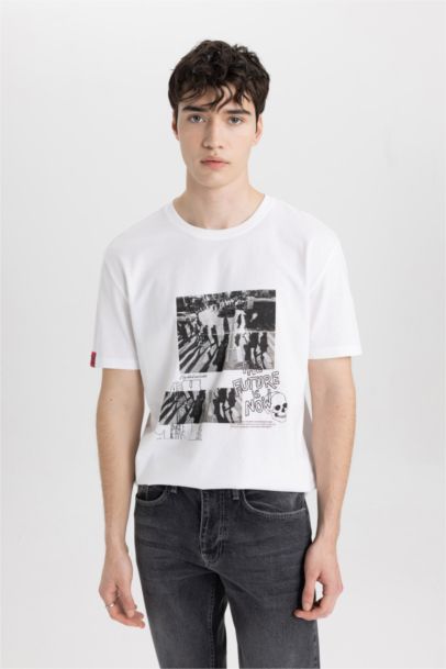 تيشيرت نص ردن مطبوع بياخة مستديرة وقصة عادية