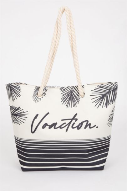 جنطة بحر نسائي