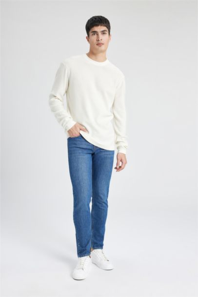 Standart Fit Normal Kesim Bisiklet Yaka Basic Düz Triko Kazak