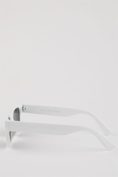 Woman Rectangular Plastic Sunglasses